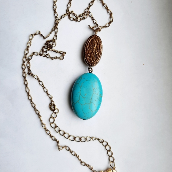 🎈3 for $10🎈Faux Turquoise & Gold Tone Necklace - Picture 1 of 6